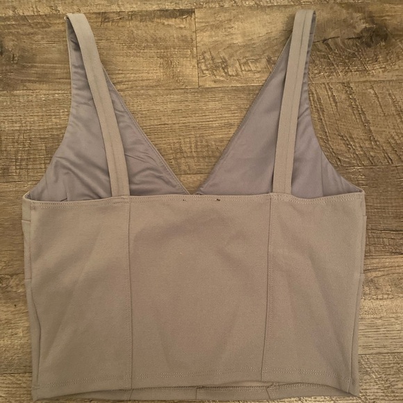 Tank - Picture 3 of 4